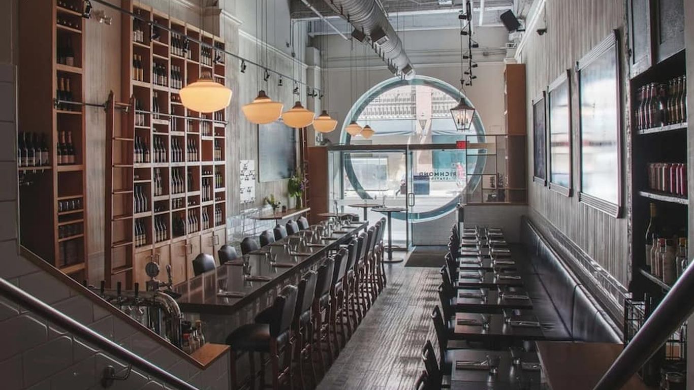 Holiday Inn Express Toronto Downtown By IHG