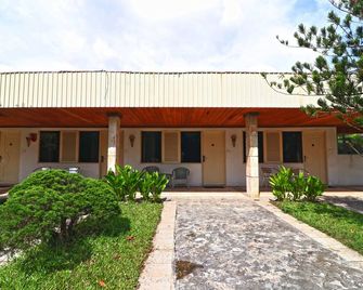 Hotel Sampaga - Banjarmasin - Building