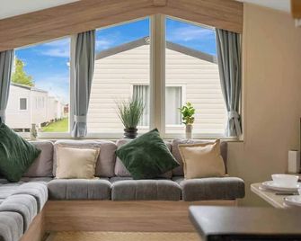 Starlink Wi-Fi Near Pool & Beach 3br Seton Sands - Prestonpans - Living room