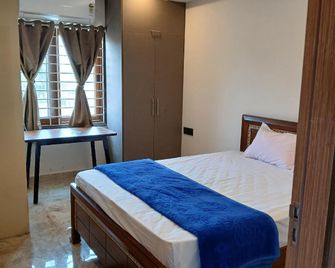 Hotel Madhava Residency - Kakinada