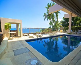 Breezes on Hilo Bay! - 힐로 - 수영장