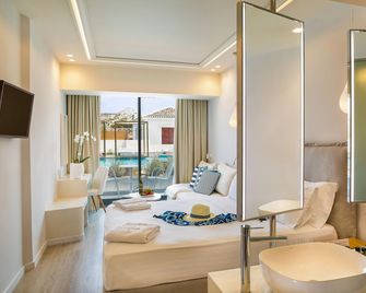 Samian Mare Hotel, Suites & Spa - Karlovasi