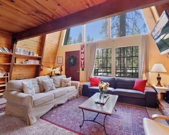 Three bears cabin #1574 - Big Bear Lake - Living room