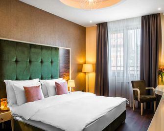 Crystal Hotel Belgrade - Belgrade - Bedroom