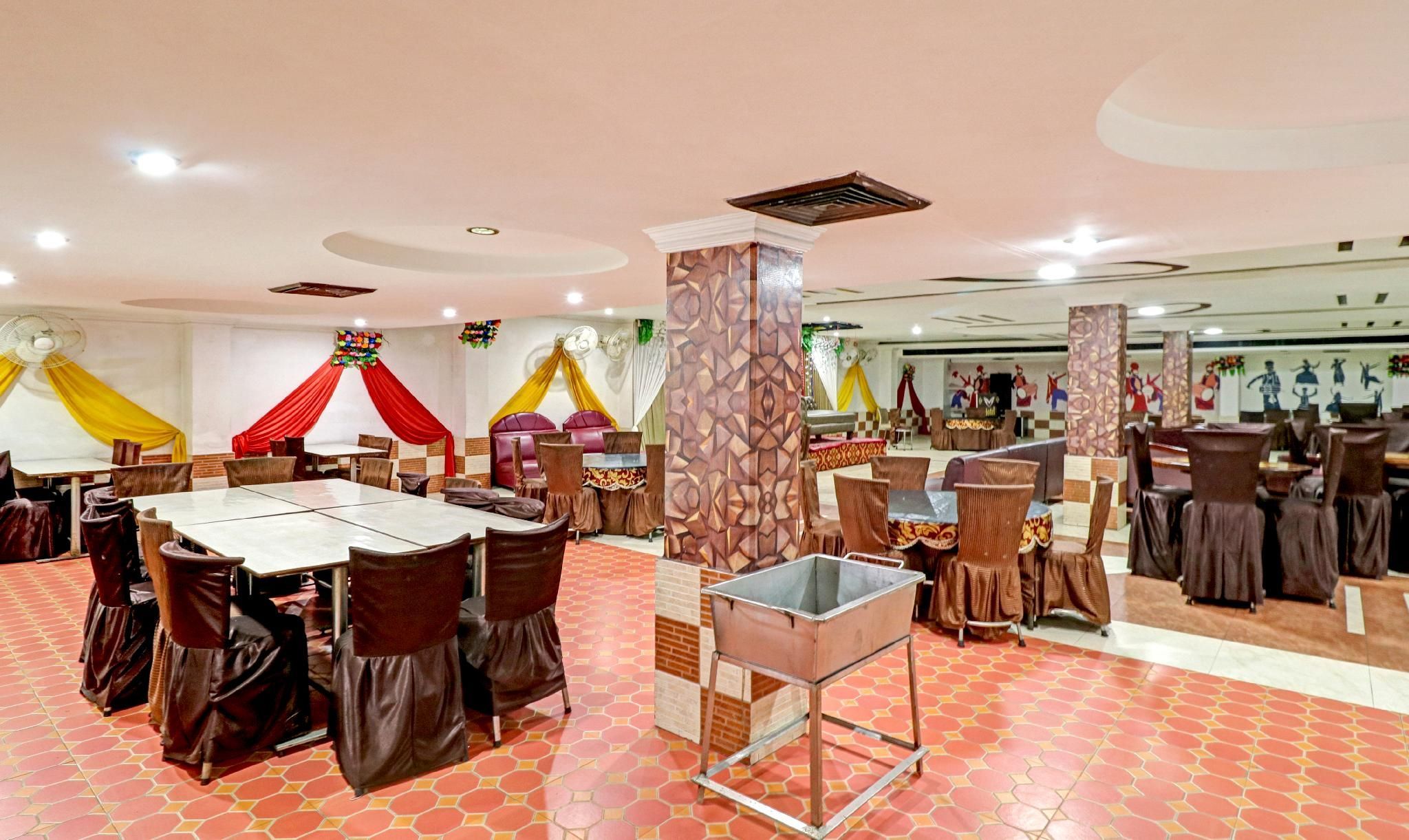 Hotel Teg Royal - אמריצר - מסעדה