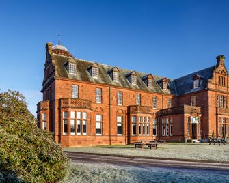 Holiday Inn Dumfries By IHG - Dumfries - Rakennus