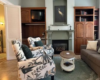 Napa Inn - Napa - Living room