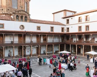 Eurostars Hotel De La Reconquista - אוביידו - בניין