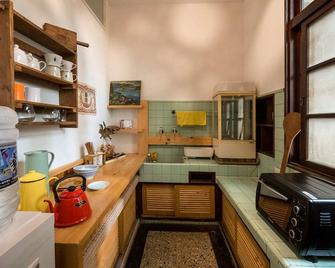 Thinking Homestay - Tainan City - Kitchen