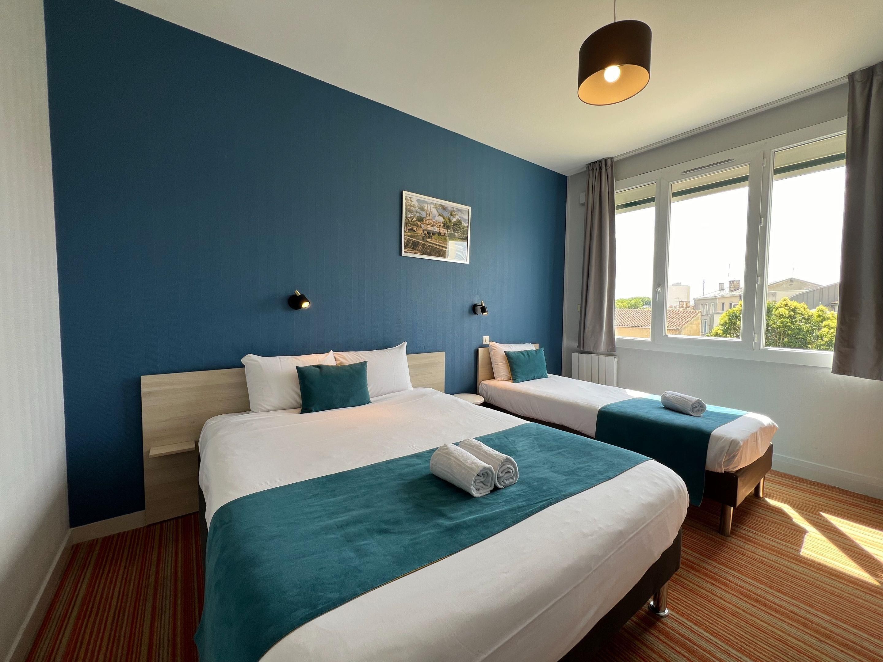 Brit Hotel du Parc Niort - ניור - חדר שינה