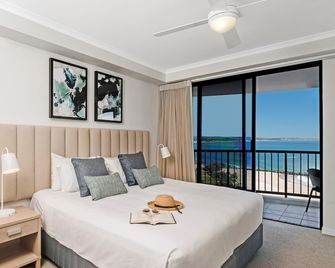Mantra Coolangatta Beach - Coolangatta - Bedroom