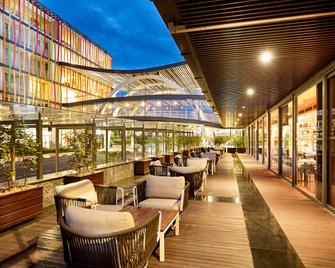 Radisson Blu Hotel & Convention Centre, Kigali - Kigali - Restaurante