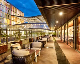 Radisson Blu Hotel & Convention Centre, Kigali - Kigali - Restaurante
