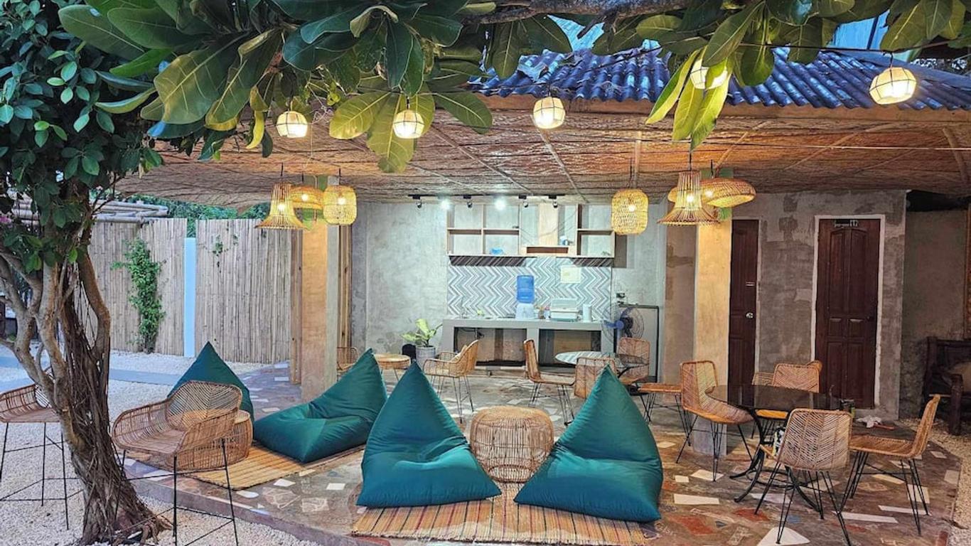 Acacia Sunset Village Inn