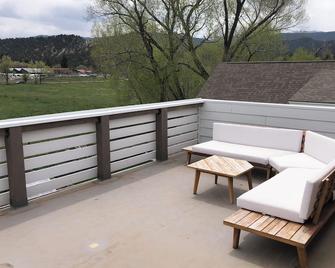 Carbondale Perch - Carbondale - Balcony