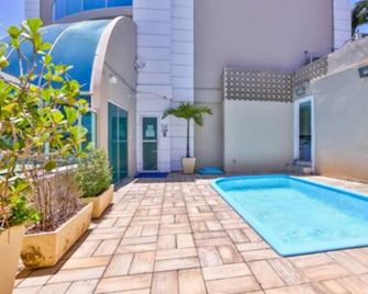 Dubai Macaé by Atlântica - Macaé - Piscina