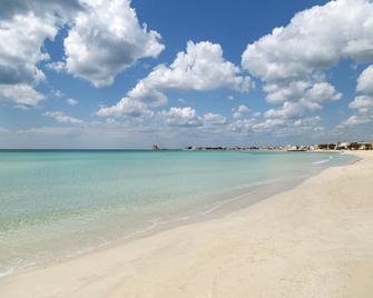 Tenuta Fioravante by BarbarHouse - Torre Lapillo - Spiaggia