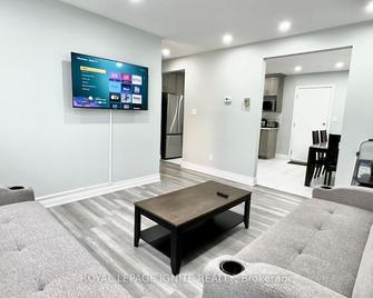 Wiarton Willy 5 bedrooms house - Wiarton - Living room