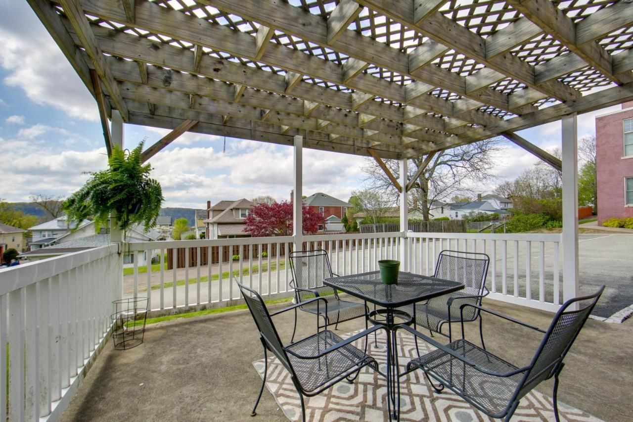 20 Mi to Dtwn Pittsburgh Pet-Friendly Apartment