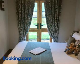 The Old Stables Bed & Breakfast - Shepton Mallet - Soveværelse