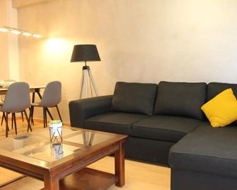 Apartamento el Budha - Calahorra - Obývací pokoj