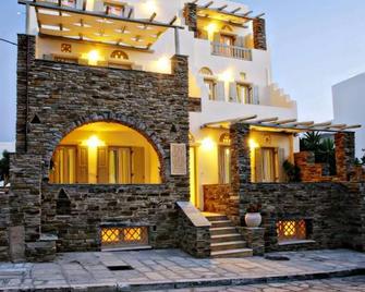 Tiniotissa Studios - Tinos - Edificio