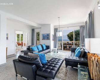 Monaco - Cap Martin with amazing sea view - Monaco - Living room