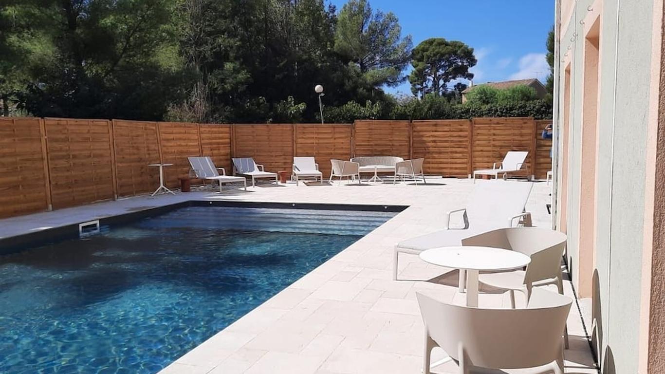 Logis Hôtel de Port d'Alon - St Cyr sur Mer