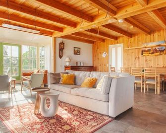 Beautiful House in Nature for 20 People - Kalenberg - Living room
