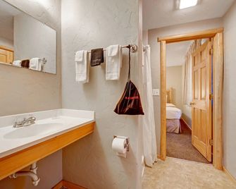 Four Seasons Lodge - South Fork