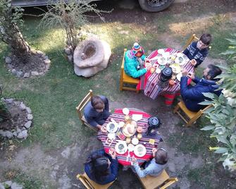 hab. con vista jardin y montañas - Huaraz