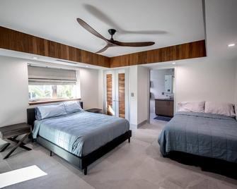 Luxury home, Heated pool, Hot tub, Chefs kitchen, Sundeck, 100 ft of dockage. - Tavernier - Habitación