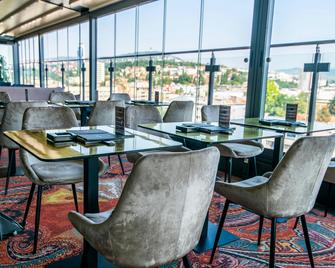 Courtyard by Marriott Sarajevo - סרייבו - מסעדה