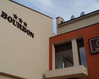 Hotel Bourbon - Vama Veche - Building