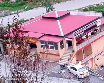 Hotel Red Roof & Restaurant - Abbottabad - Edificio