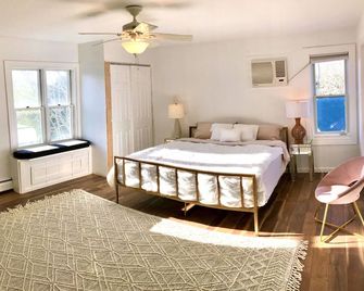 Designer Interior Sexy Flex 5bed Pool 1/2 Tennis & Bball Court Gym Walk2 Beach - Montauk - Chambre