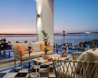 Merit Park Hotel Casino - Kyrenia - Balkón