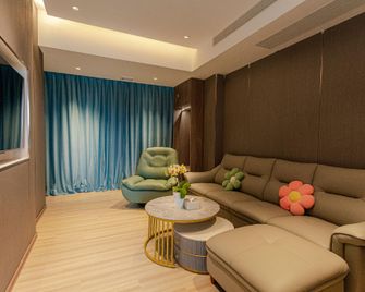 Junhua Hotel (Shantou University Road Branch) - Shantou - Huiskamer