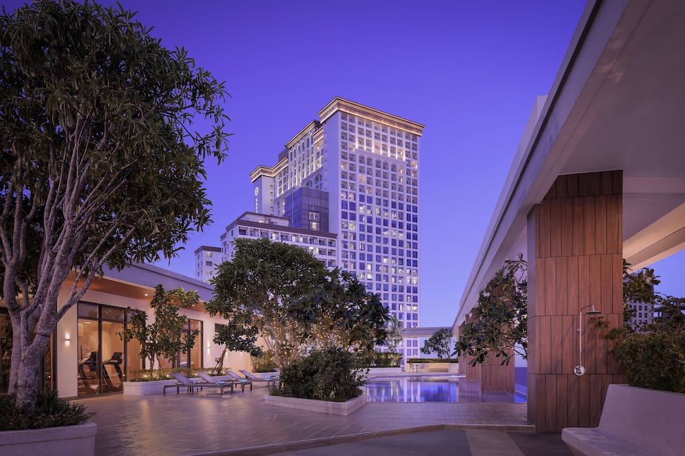 Riva Hotel Shv - סיהנוקוויל - בניין