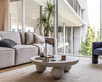 Ottaviano - 2 bedrooms and pool in Ciudad Jardin - Madrid - Sala