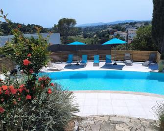 Villas-Piscine Les Mimosas - Fréjus - Zwembad