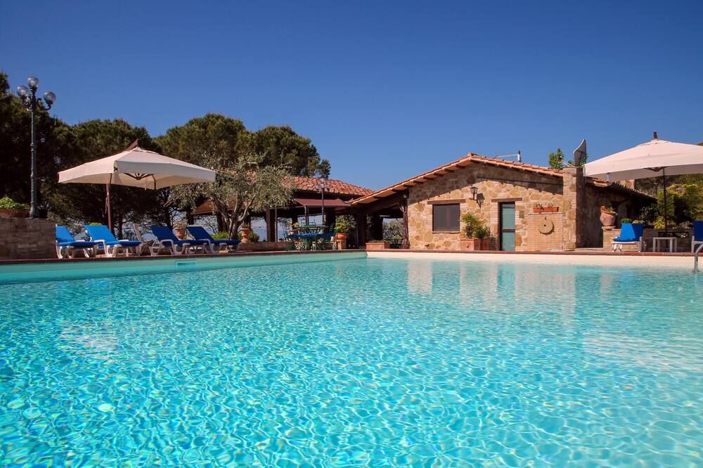 سانتا ماريا دالي أنشيلوتى - اسيسي - حوض السباحة