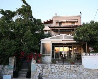 Bicorna - Chania - Plaka - Edificio