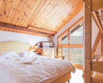 Apartment Puy-Saint-Pierre, 3 Bedrooms, 12 Persons - Puy-Saint-Pierre - Habitación