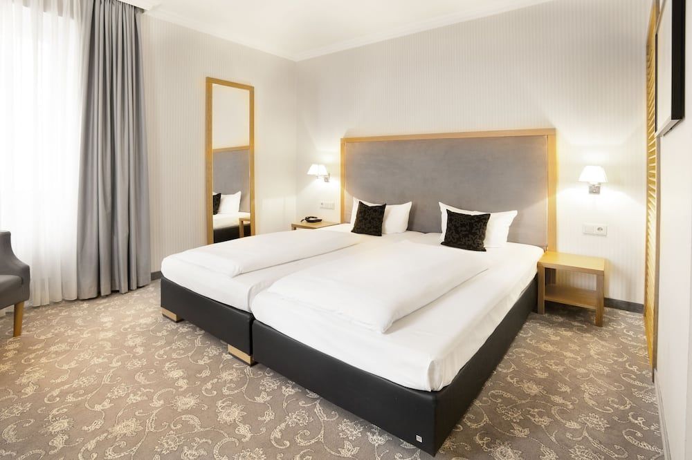 Townhouse Hotel - פרנקפורט אם מיין - חדר שינה