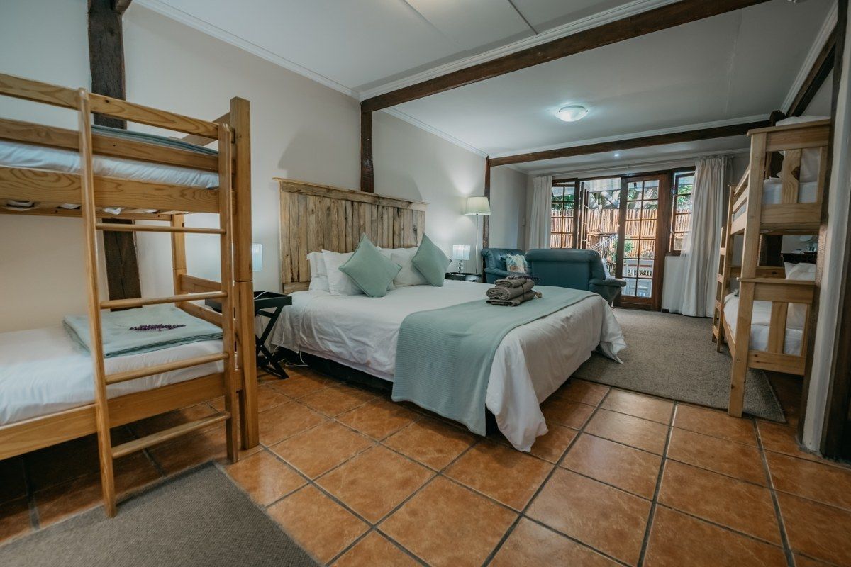 The Village Lodge - Stormsrivier