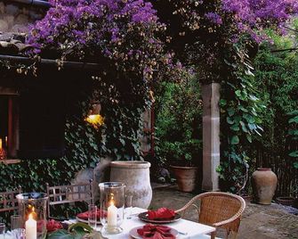 Detached natural stone house with a beautiful garden and small pool. - Deia - Patio