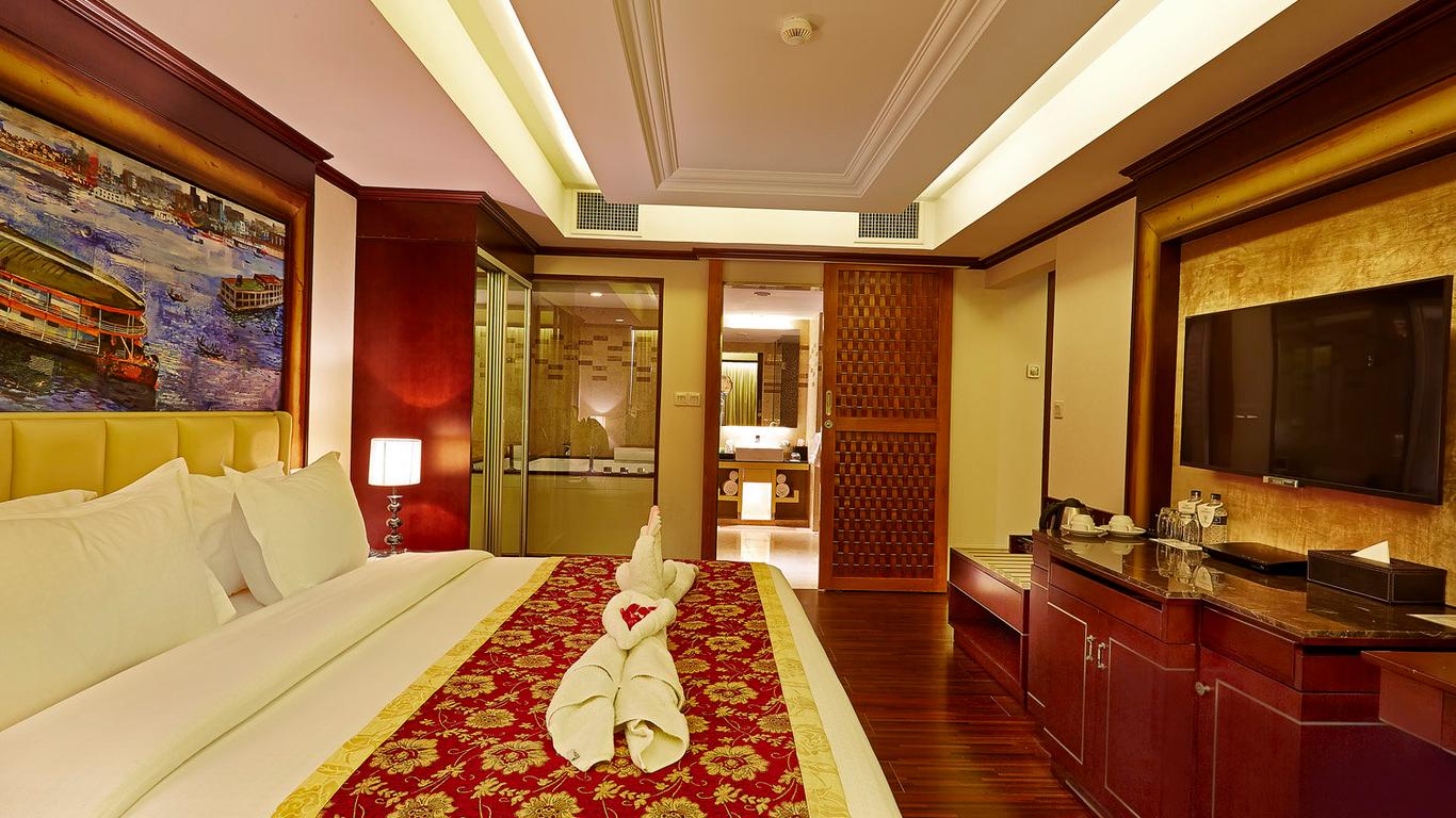 Six Seasons Hotel