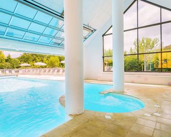Cosy apartment in villa for 4 people with pool, WIFI, TV, terrace and pets allowed - Montignac - Zwembad