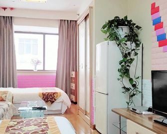 Jinfeng Mansion Yijia Hotel Apartment Dalian - Dalian - Schlafzimmer